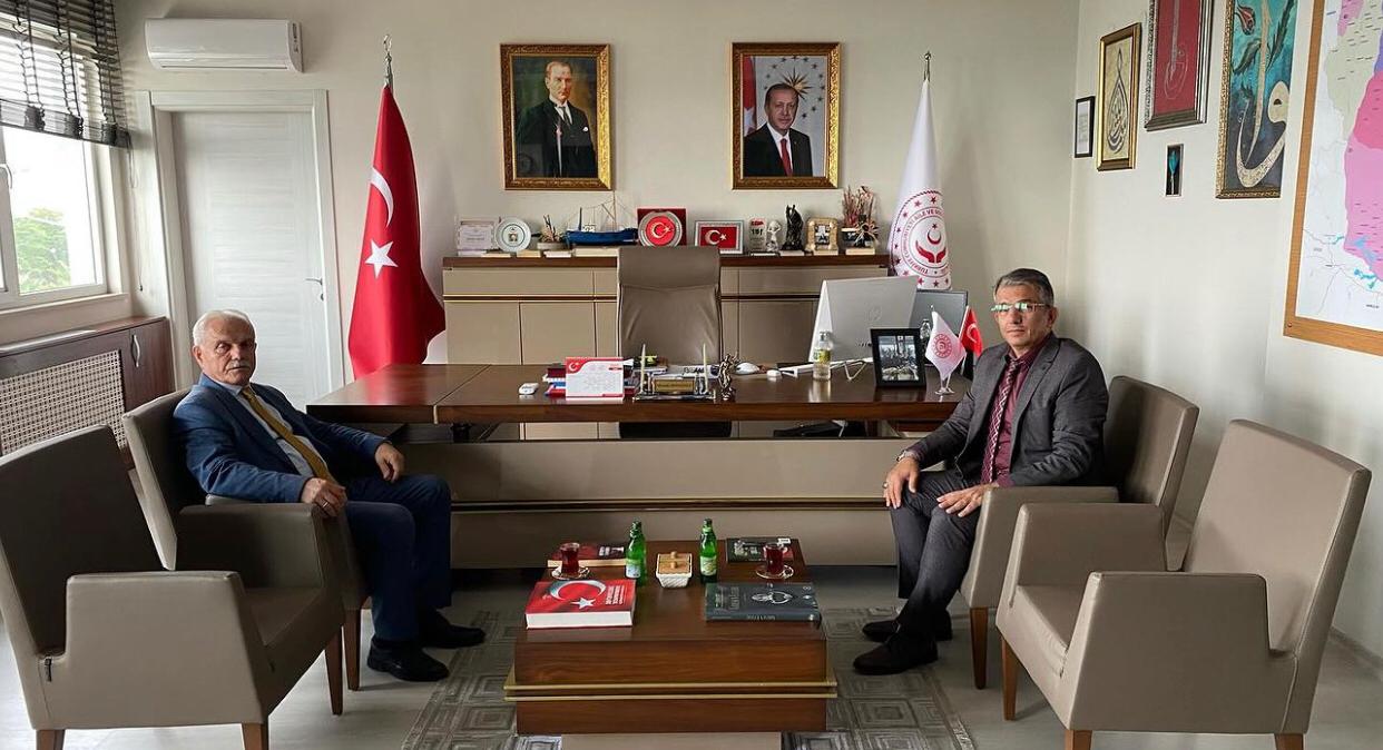 Giresun Milletvekilimiz Sayın Prof.Dr.Nazım ELMAS İl Müdürümüz Mustafa MODAOĞLU'nu ziyaret etti.