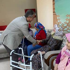 İl Müdürümüz Mustafa MODAOĞLU,1 Ekim Yaşlılar Günü sebebiyle Huzurevinde kalan yaşlılarımızı ziyaret etti - fotoğraf 6