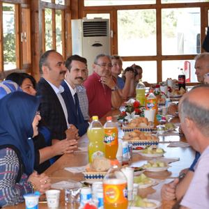 Şehit Ailelerimiz ve Çocuklarımız “Nesiller Buluşuyor” Projesi Kapsamında Düzenlenen Piknik Programında Bir Araya Geldi. - fotoğraf 13