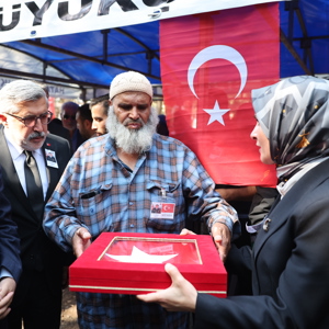 Bakanımız Mahinur Özdemir Göktaş, Hatay Serdar Demir Çocuk Evleri Sitesi'nin Temel Atma Törenine Katıldı - fotoğraf 11