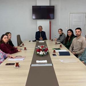 Çocuk ve Ergen Psikososyal Destek Merkezi'nde görevli psikologların katılımı ile toplantı gerçekleştirildi - fotoğraf 1