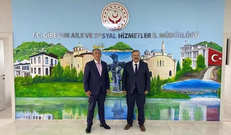 Giresun İl Milli Eğitim Müdürü Sn. Ertuğrul Tosunoğlu İl Müdürümüz Mustafa MODAOĞLU’nu ziyaret etti