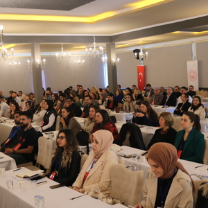 “Aile ve Sosyal Hizmetler İl Müdürlükleri Kreş Birimlerinde Görevli Personele Yönelik Hizmet İçi Eğitim Programı” Yapıldı. - fotoğraf 3