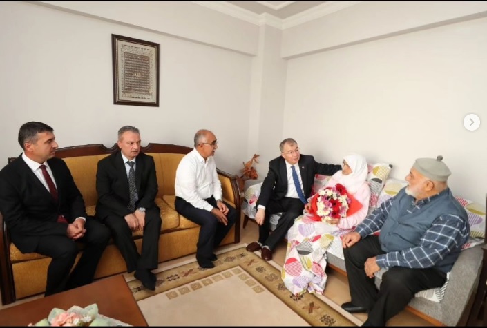  Asırlık Ulu Çınarımız Penpe KORUCU teyzemizi ziyaret ettik.