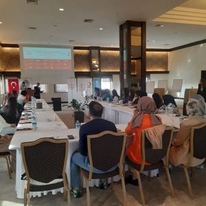 Psikososyal Destek Çocuk Alanlarında Görev Yapan Personele Yönelik Eğitim Programı Düzenlendi - fotoğraf 1