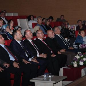Gazilerimiz ve Gazi yakınlarımız ile tiyatro oyunu sergiledik - fotoğraf 7