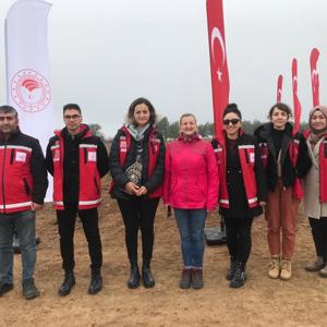 11 Kasım  “Milli Ağaçlandırma Günü” kapsamında Ülkemiz geneli ile eş zamanlı olarak 11.11’de gerçekleşen fidan dikimine katılım sağladık. - fotoğraf 3