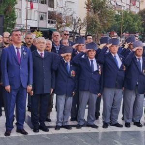 Türkiye Cumhuriyetimizin kurucusu Büyük Önder Gazi Mustafa Kemal ATATÜRK’ ü saygı, özlem ve rahmetle andık… - fotoğraf 3