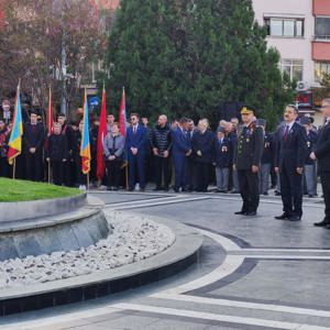 Türkiye Cumhuriyetimizin kurucusu Büyük Önder Gazi Mustafa Kemal ATATÜRK’ ü saygı, özlem ve rahmetle andık… - fotoğraf 1