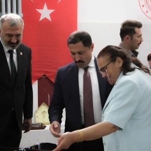 Gündüzlü Bakım ve Aktif Yaşam Merkezimiz tarafından Cumhuriyetimizin 100. yılı kapsamında sergi ve kutlama programı gerçekleştirildi. - fotoğraf 2
