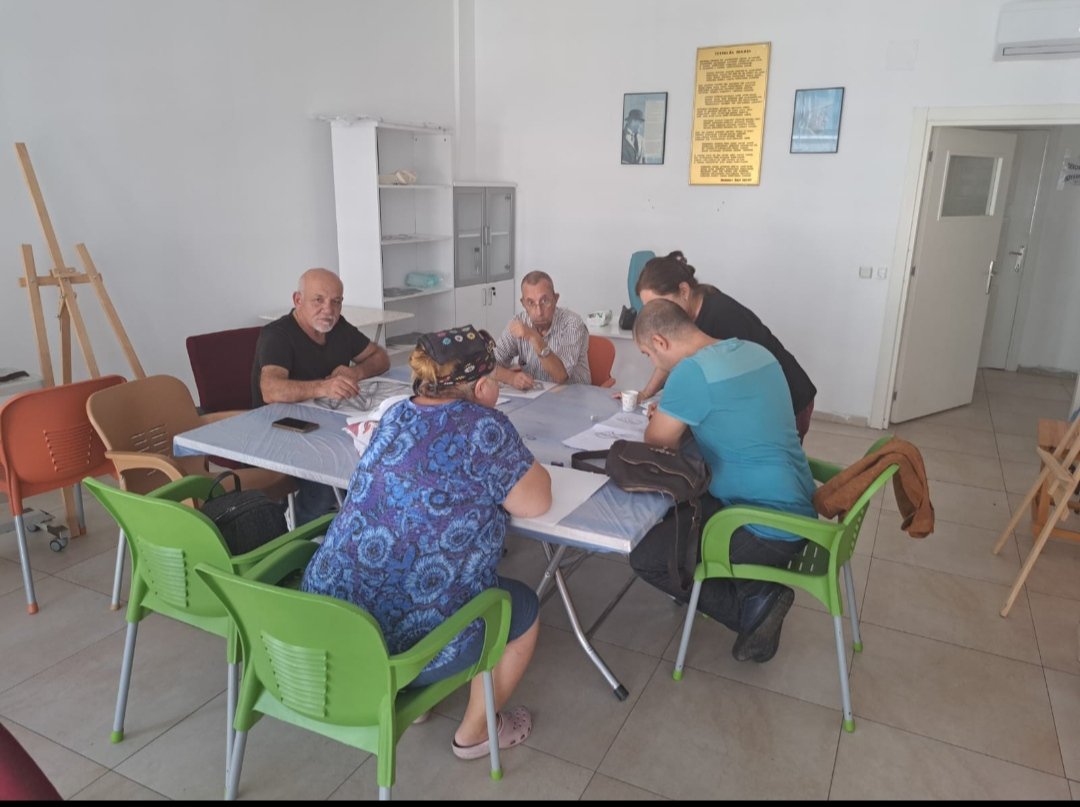 #MersinGündüzlüBakımVeAktifYaşamMerkezi'mizde yaş almış büyüklerimizin el sanatları ve müzik atölye çalışmaları devam ediyor. Yaşlılarımızın günlük yaşam faaliyetlerine yardımcı oluyor,sosyal,fiziksel ve psikolojik destek sunuyoruz. 