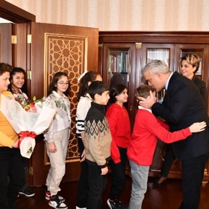 Çocuk Hakları İl Komitemizin Sayın Valimizi Ziyaretleri - fotoğraf 2