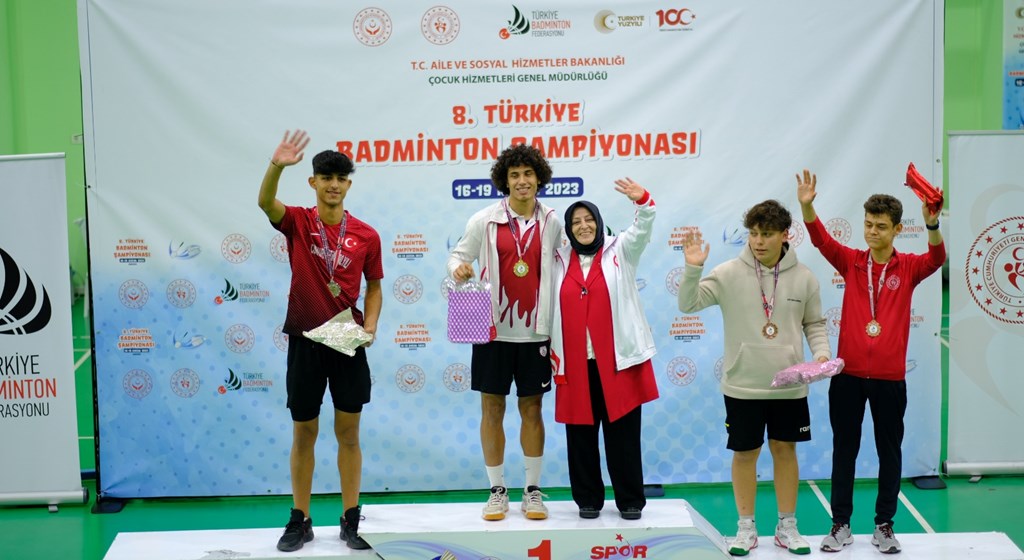 8. Türkiye Badminton Şampiyonasında Heyecanlı Dakikalar Yaşandı.        