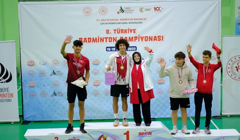8. Türkiye Badminton Şampiyonasında Heyecanlı Dakikalar Yaşandı.        
