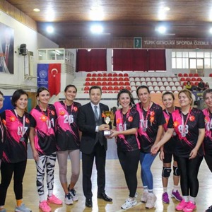 EVİNİN SULTANLARINDAN 25 KASIM KADINA YÖNELİK ŞİDDETE KARŞI ULUSLARARASI MÜCADELE GÜNÜNDE ANLAMLI ETKİNLİK - fotoğraf 3