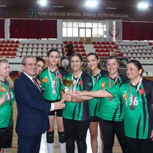 EVİNİN SULTANLARINDAN 25 KASIM KADINA YÖNELİK ŞİDDETE KARŞI ULUSLARARASI MÜCADELE GÜNÜNDE ANLAMLI ETKİNLİK - fotoğraf 2