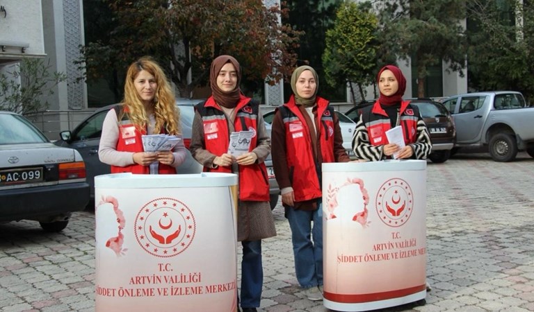 25 Kasım Kadına Yönelik Şiddete Karşı Uluslararası Mücadele Günü Kapsamında Stant Açıldı