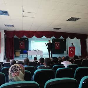 Muradiye’de Okul Müdürlerine Sosyal Hizmet Merkezi ve İlçe Sağlık Müdürlüğünden Ortak Eğitim Yapıldı - fotoğraf 1