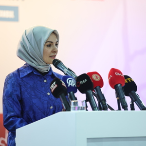 Bakanımız Mahinur Özdemir Göktaş Engelsiz Yaşam Fuarı ve Farkındalık Zirvesi'nde Konuştu - fotoğraf 1
