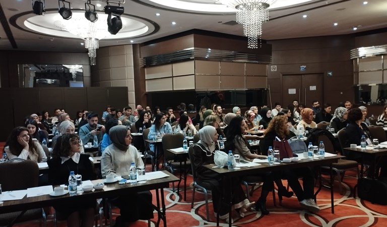 “Türkiye'de Koruyucu Aile Sisteminin Güçlendirilmesi Projesi Değerlendirme Çerçevesi Eğitimi” Başladı