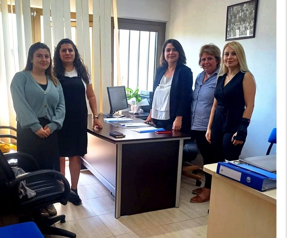 #MersinŞÖNİM, #25KasımKadınaYönelikŞiddetleMücadeleGünü kapsamında Mersin Üniversitesi Kadın Sorunları Uygulama ve Araştırma Merkezi'ni ziyaret ederek birlikte yapılacak çalışmalar hakkında planlama yaptı. 