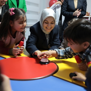 Bakanımız Göktaş, Şırnak'ta 6 Nolu Aile Destek Merkezi ile Belediye Kadın Yaşam Merkezi’nin Açılışını Yaptı - fotoğraf 1