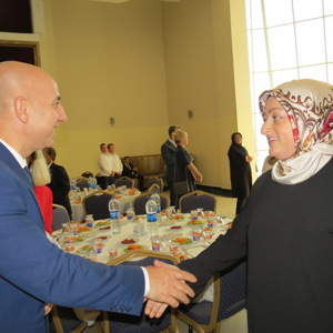 Şanlı Tarihimizin Ebedi Kahramanları Onuruna Yemek Programı Düzenlendi - fotoğraf 3