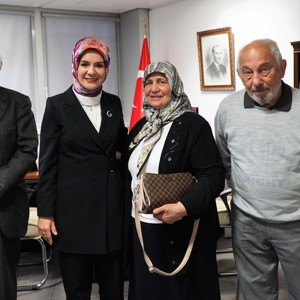 Aile ve Sosyal Hizmetler Bakanımız Göktaş, Cenevre’de Yaşayan Türklerle Bir Araya Geldi - fotoğraf 9