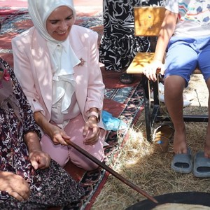 Minister Mahinur Özdemir Göktaş attended the 17th Expatriate Festival in Emirdağ, her hometown - fotoğraf 5
