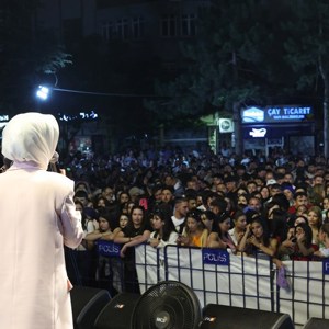 Minister Mahinur Özdemir Göktaş attended the 17th Expatriate Festival in Emirdağ, her hometown - fotoğraf 2