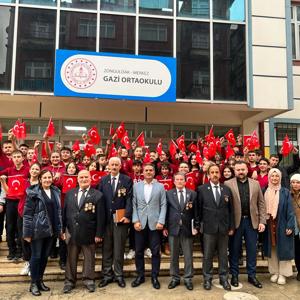 “Vatan ve Kahramanlık Buluşmaları” Projesi ile Öğrencilerle Gaziler Bir Araya Geliyor - fotoğraf 7