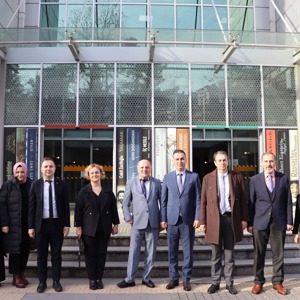 Erişilebilirlik Sertifikası ve Erişilebilirlik Bayrağı Takdimi Yapıldı - fotoğraf 3