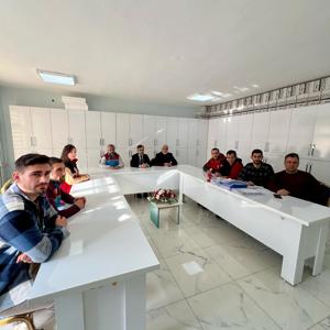 İl Müdürümüz Vefa Akdoğan ve Bitlis SHM Müdürü Veysi Erem,  Mutki İlçemizde ki  Sosyal Yardımlaşma ve Dayanışma Vakfı Müdürlüğü’ne ziyaret gerçekleştirdiler. - fotoğraf 1