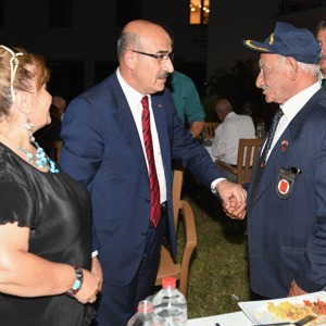 Adana Valiliğimiz Tarafından “19 Eylül Gaziler Günü” Kutlamaları Kapsamında Yemek Programı Düzenlendi - fotoğraf 43