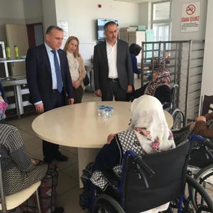 İl Müdürümüz Veysel TOPKAYA, Suluova Huzurevi Müdürlüğünü ziyaret etti. - fotoğraf 6