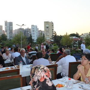 Adana Valiliğimiz Tarafından “19 Eylül Gaziler Günü” Kutlamaları Kapsamında Yemek Programı Düzenlendi - fotoğraf 6