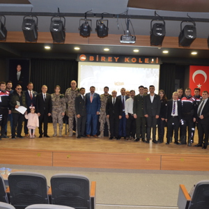 “Vatan ve Kahramanlık Buluşmaları” Projesi ile Öğrencilerle Gazilerimiz Bir Araya Geliyor - fotoğraf 5