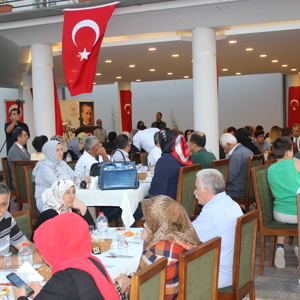 Adana Valiliğimiz Tarafından “19 Eylül Gaziler Günü” Kutlamaları Kapsamında Yemek Programı Düzenlendi - fotoğraf 12