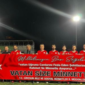 Kurumlar arası Futbol Turnuvasında Şehitlerimizi Yad Etmek ve Farkındalık Oluşturmak İçin Pankartımızı Her Maç Açacağız. - fotoğraf 1