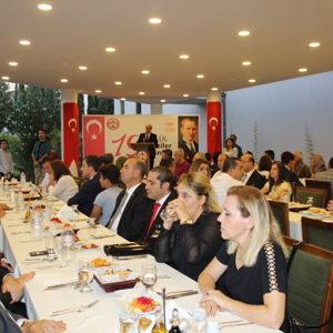Adana Valiliğimiz Tarafından “19 Eylül Gaziler Günü” Kutlamaları Kapsamında Yemek Programı Düzenlendi - fotoğraf 37