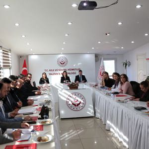 Vali Yardımcımız Sayın İdil ÖZDEMİR DOĞAN'ın Başkanlığında Çocuk Hizmetlerine İlişkin Toplantı Düzenlendi - fotoğraf 2