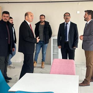 İl Müdürümüz Sayın Sahit AYDIN bağlı kuruluşumuz Osmancık Huzurevi Yaşlı Bakım ve Rehabilitasyon Merkezi Müdürlüğü'müzü ziyaret ederek kuruluşun açılışı ile ilgili yürütülen çalışmaları ve eksiklikleri yakından inceleyerek Kuruluş Müdürü Arif CANTÜRK'ten yapılan çalışmalar hakkında bilgi aldı. - fotoğraf 8