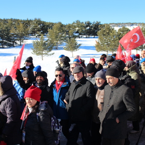 Kars Sarıkamış Şehitlerini Anma Programında Şehit Yakınlarımızlayız. - fotoğraf 3