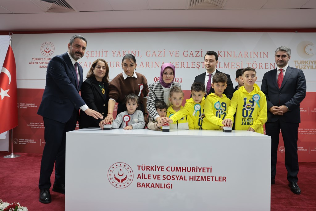 Kamuda istihdam edilen şehit yakını, gazi ve gazi yakını sayısı 49 bin 310'a ulaştı