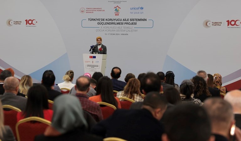 Bakanımız Mahinur Özdemir Göktaş, II. Koruyucu Aile Temelli Çocuk Koruma Sistemi Çalıştayı'na Katıldı