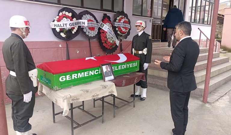 İl Müdürümüz Abdullah Kömürcüoğlu tedavi gördüğü hastanede vefat eden  Kıbrıs Gazimiz İlhan AKARSU' nun cenaze törenine katılım sağladı. 