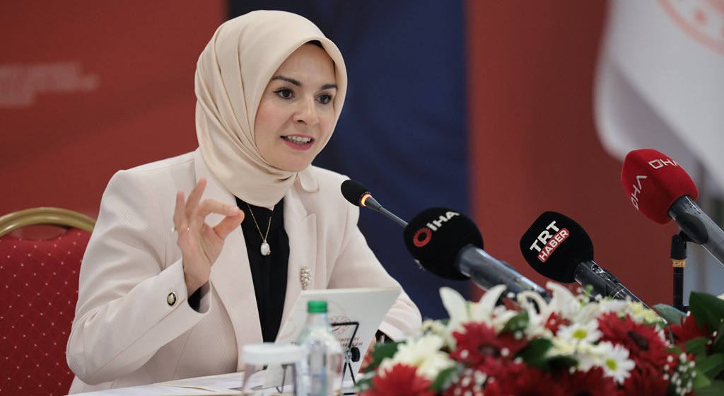 Aile ve Sosyal Hizmetler Bakanımız Göktaş Kadın Girişimciliğinde Yeni Ufuklar İstişare Toplantısı'na Katıldı