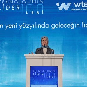 Aile ve Sosyal Hizmetler Bakanımız Göktaş, Teknolojiyle İlgilenen Kadınlara Yapay Zekayla Hazırlanan Metinden Seslendi - fotoğraf 1