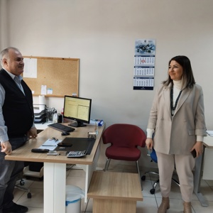 İl Müdürümüz Sayın Çiğdem AÇIKYILDIZ KAZEL ,Çocuk Evleri Koordinasyon Merkezinde görev yapan personellerimiz ile görüşerek yürütülen çalışmalar hakkında bilgi aldı. - fotoğraf 1