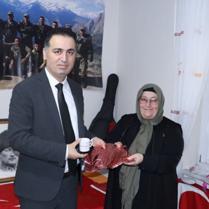 Şehit Ailelerine Ziyaret Gerçekleştirildi - fotoğraf 4